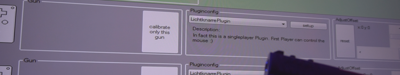 Lichtknarre-Tool with Gun in front of