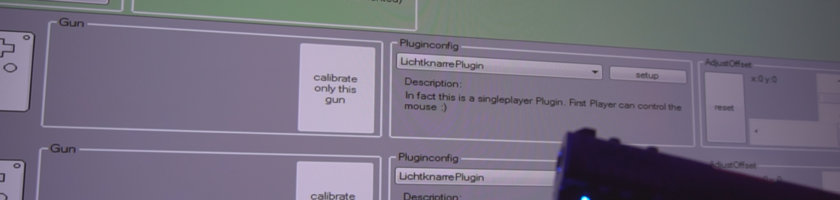 Lichtknarre-Tool with Gun in front of